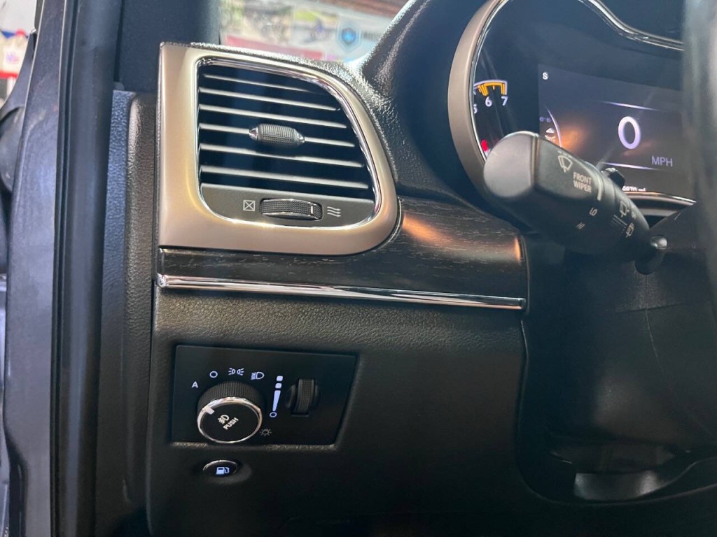 2014 Jeep Grand Cherokee Image 21