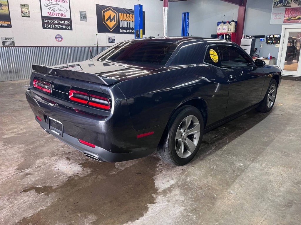2019 Dodge Challenger Image 8