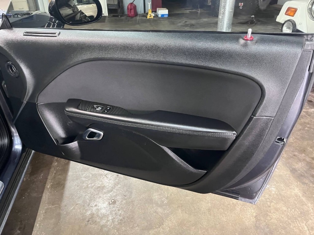 2019 Dodge Challenger Image 11