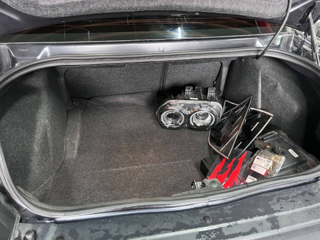 2019 Dodge Challenger Image 14