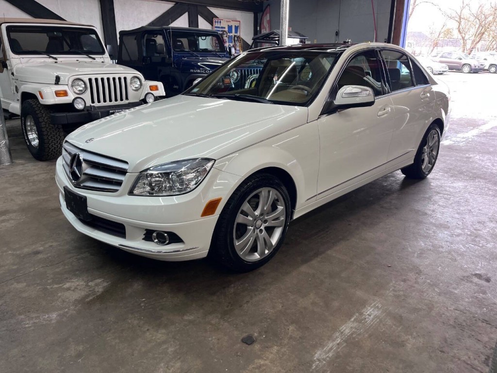 2008 Mercedes-Benz C-Class Image 4