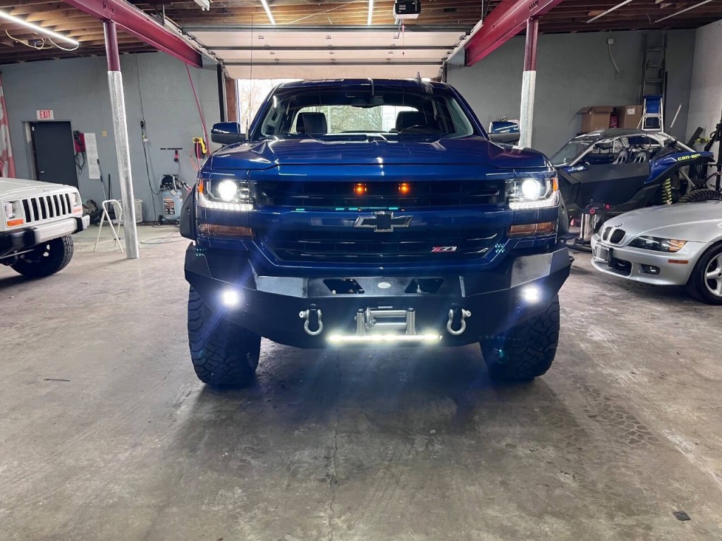 2016 Chevrolet Silverado 1500 Image 3