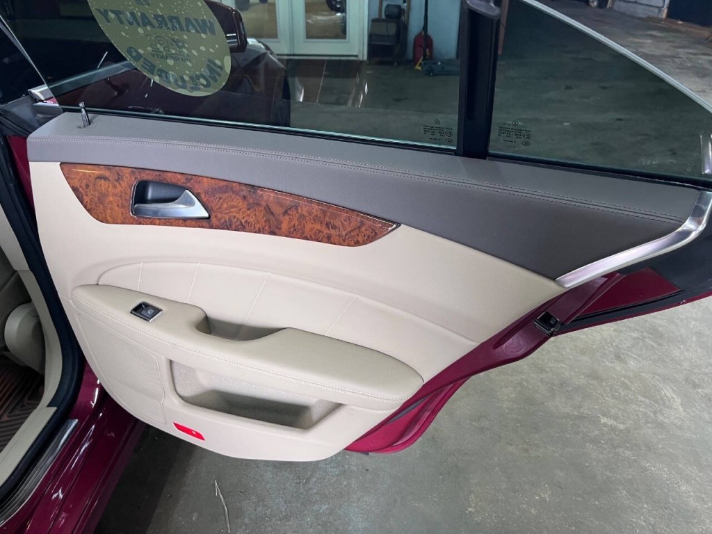 2013 Mercedes-Benz CLS-Class Image 11