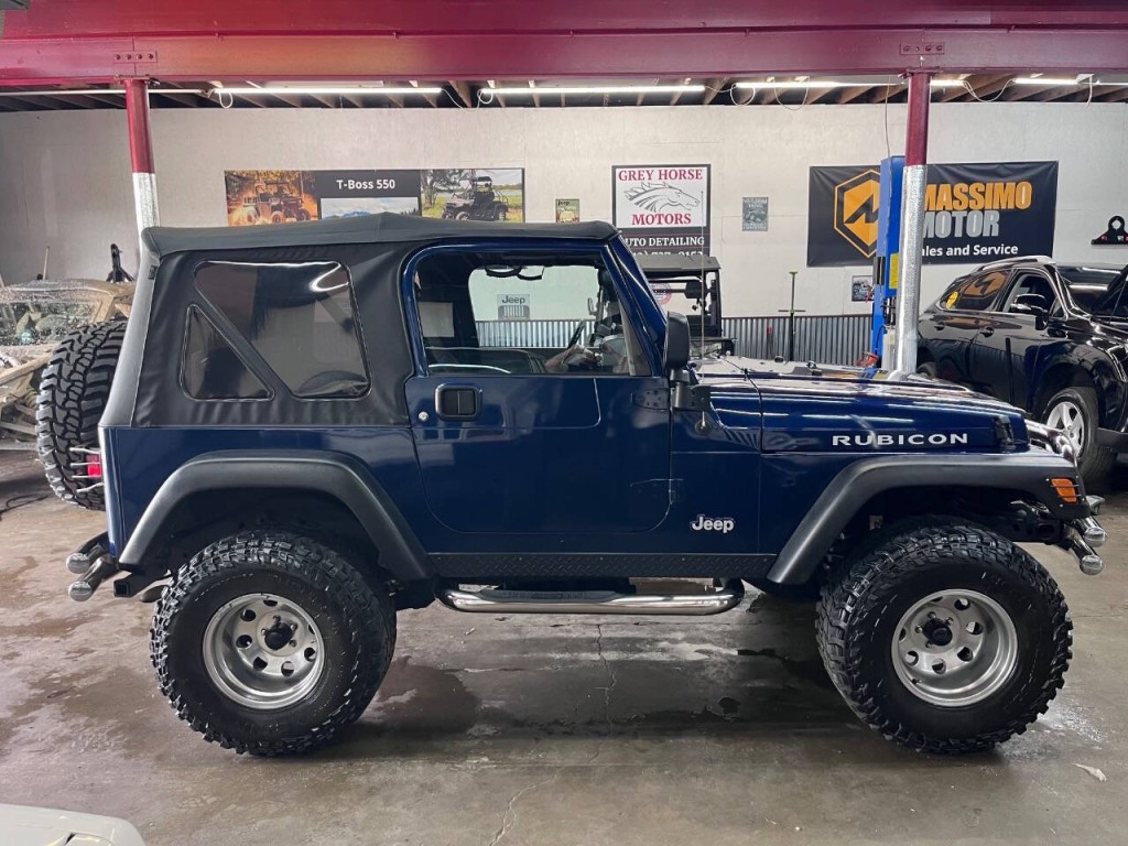 2004 Jeep Wrangler Image 8