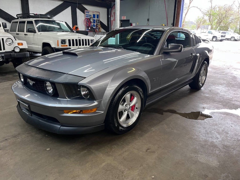 2007 Ford Mustang Image 4