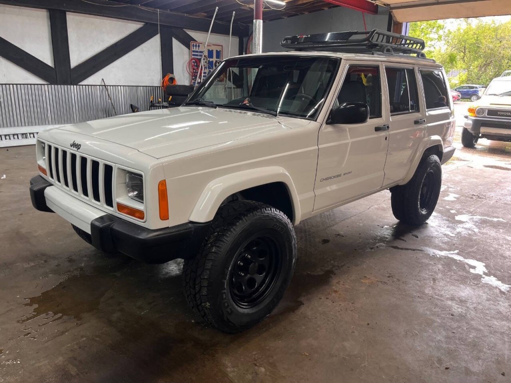 2001 Jeep Cherokee Image 4