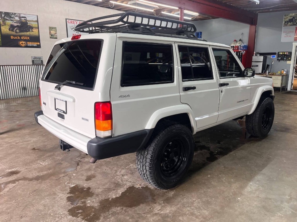 2001 Jeep Cherokee Image 7