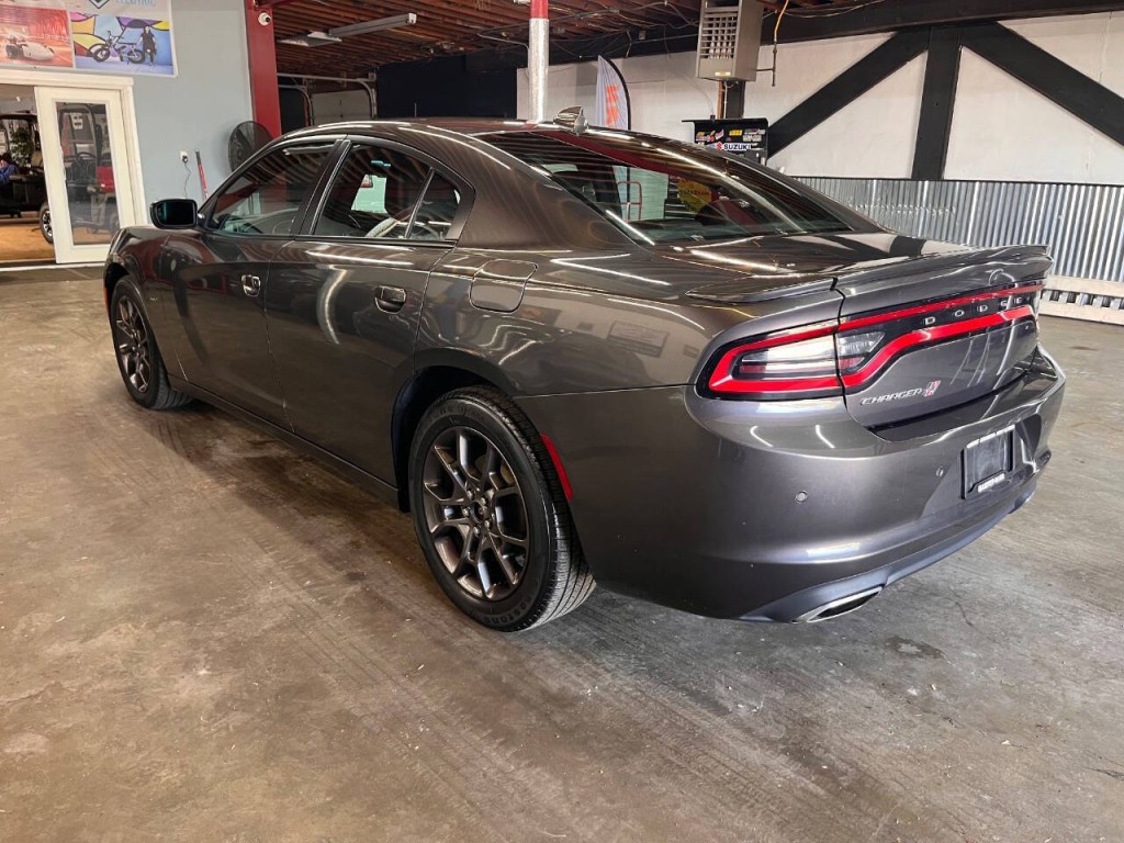 2018 Dodge Charger Image 5