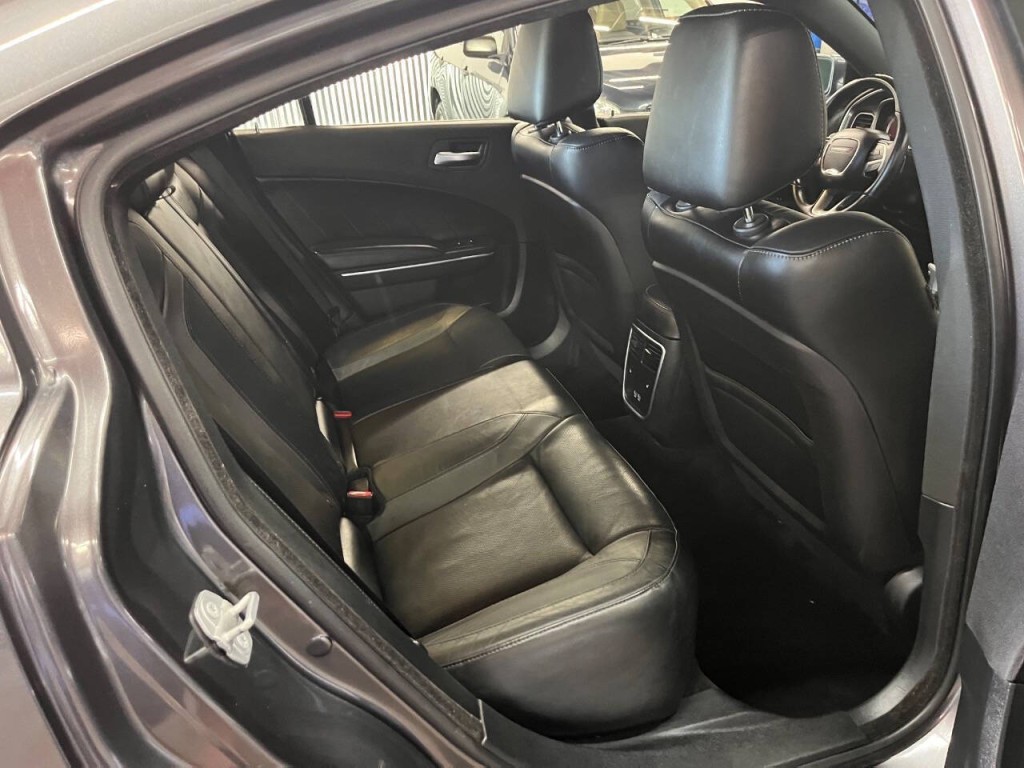 2018 Dodge Charger Image 11