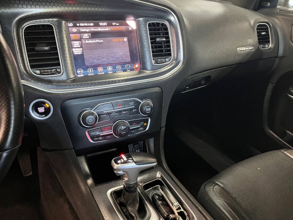 2018 Dodge Charger Image 17
