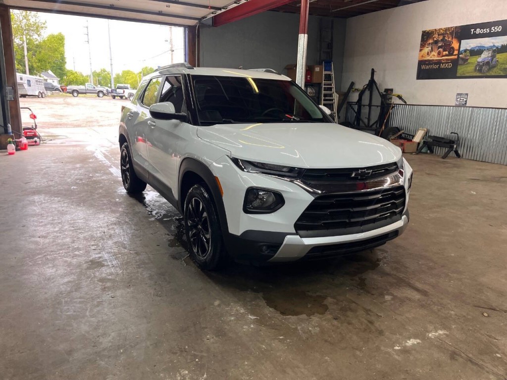 2022 Chevrolet Trailblazer Image 2