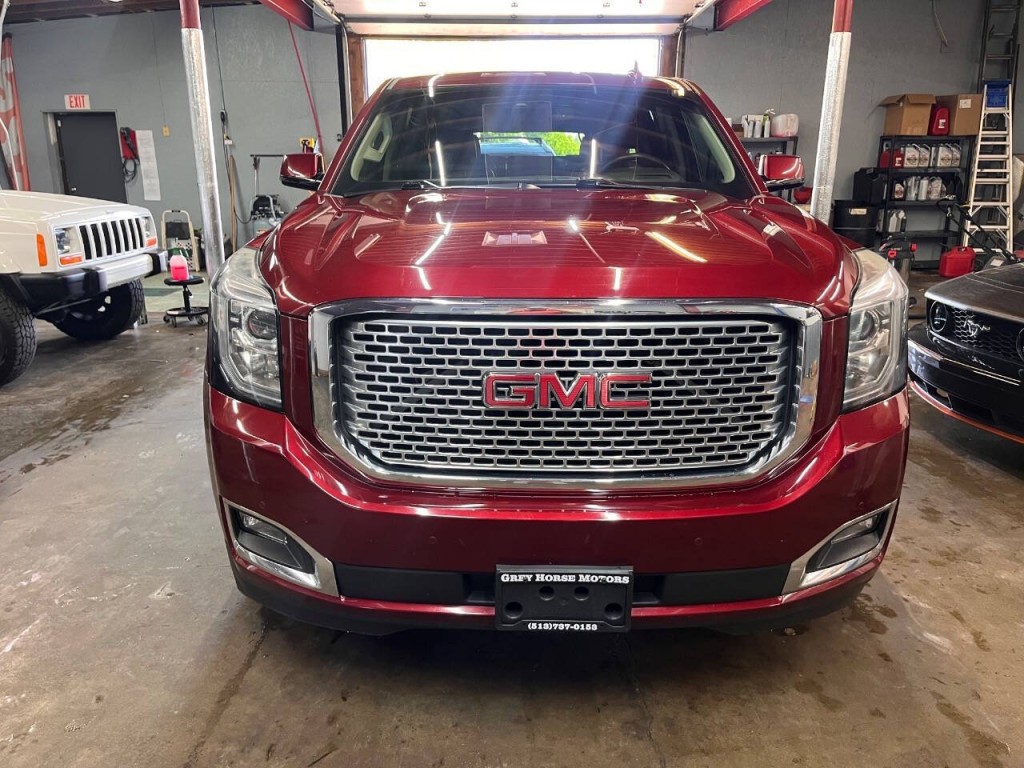 2016 GMC Yukon Image 3