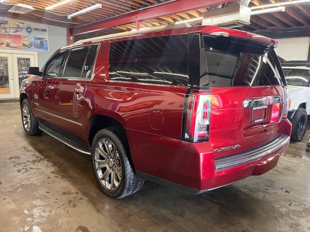2016 GMC Yukon Image 5