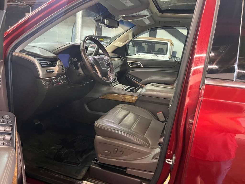 2016 GMC Yukon Image 17