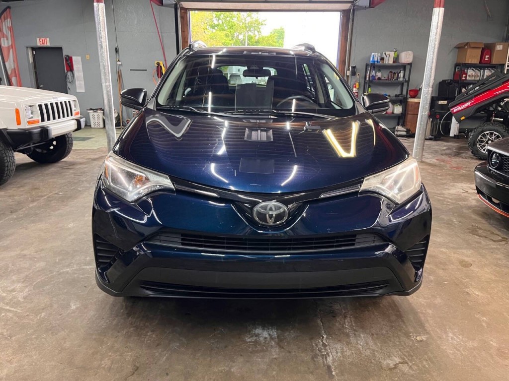 2018 Toyota Rav4 Image 3