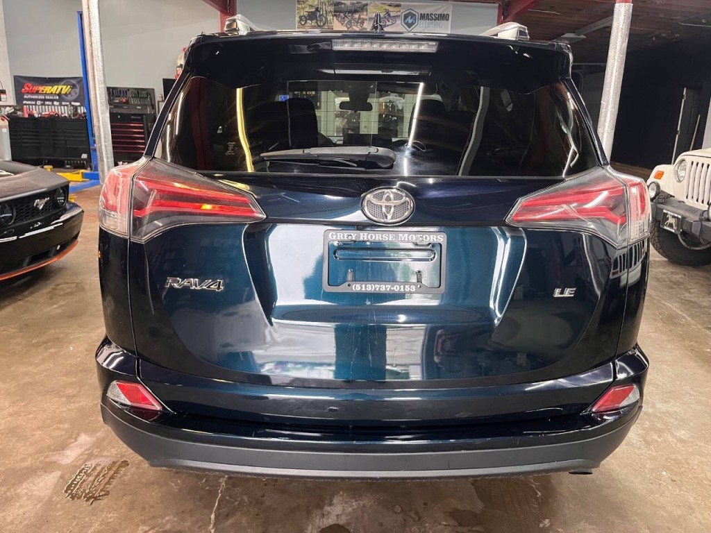 2018 Toyota Rav4 Image 6