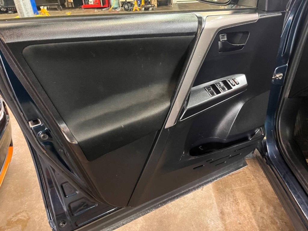 2018 Toyota Rav4 Image 15
