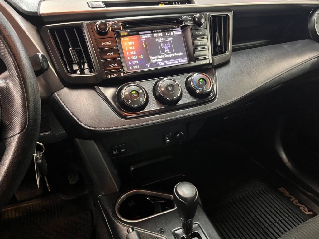 2018 Toyota Rav4 Image 16