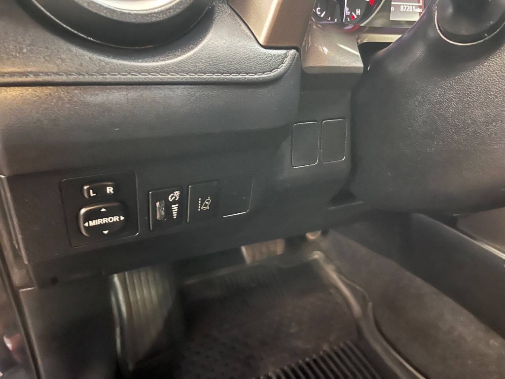 2018 Toyota Rav4 Image 18