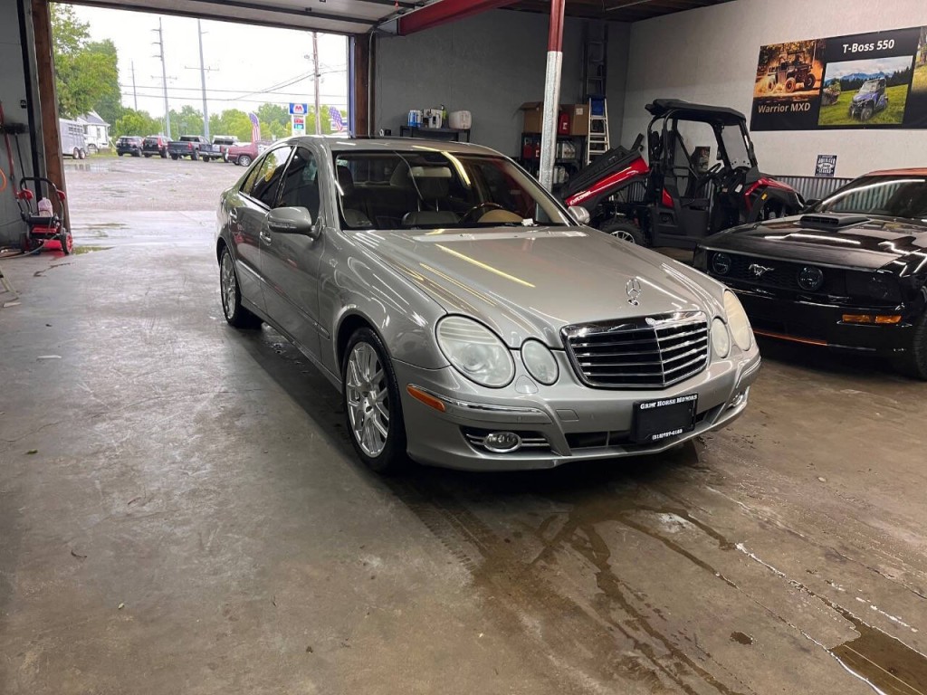 2007 Mercedes-Benz E-Class Image 2