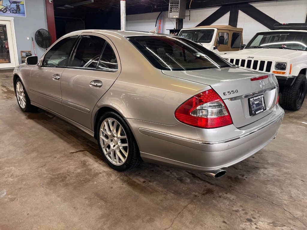 2007 Mercedes-Benz E-Class Image 5