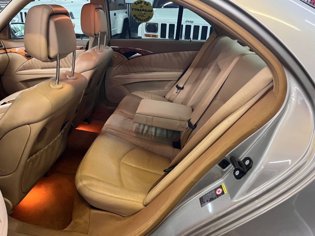2007 Mercedes-Benz E-Class Image 13