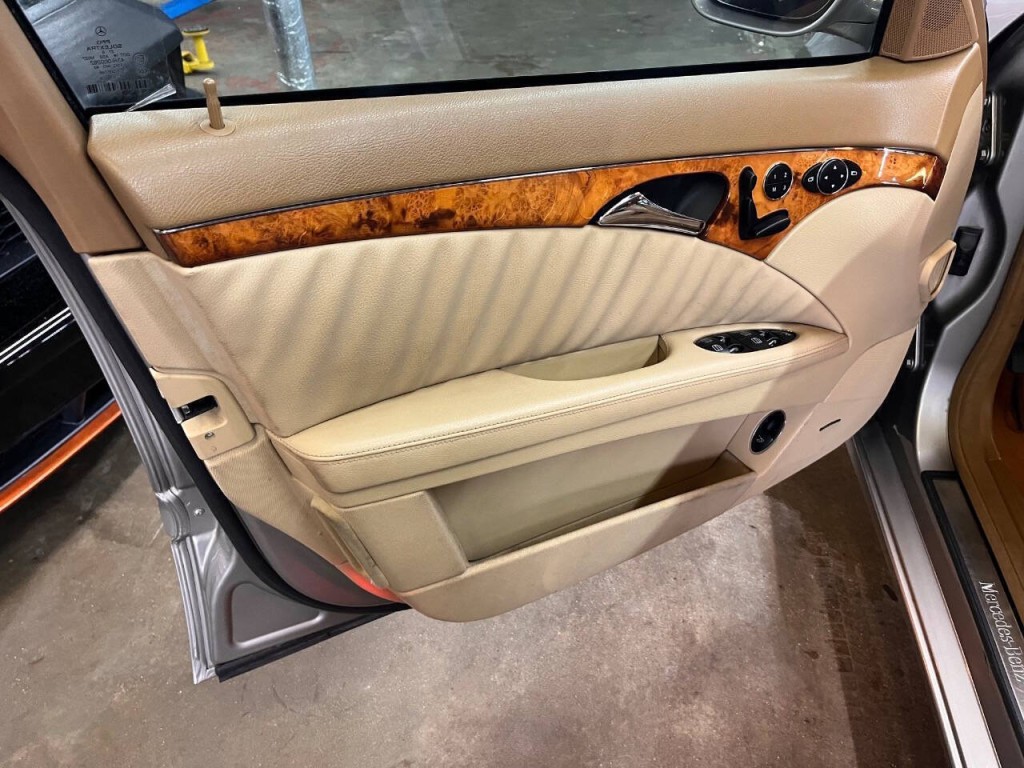 2007 Mercedes-Benz E-Class Image 15