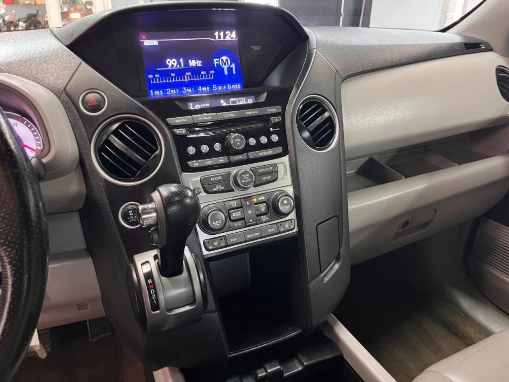 2014 Honda Pilot Image 18