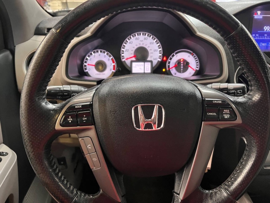 2014 Honda Pilot Image 19