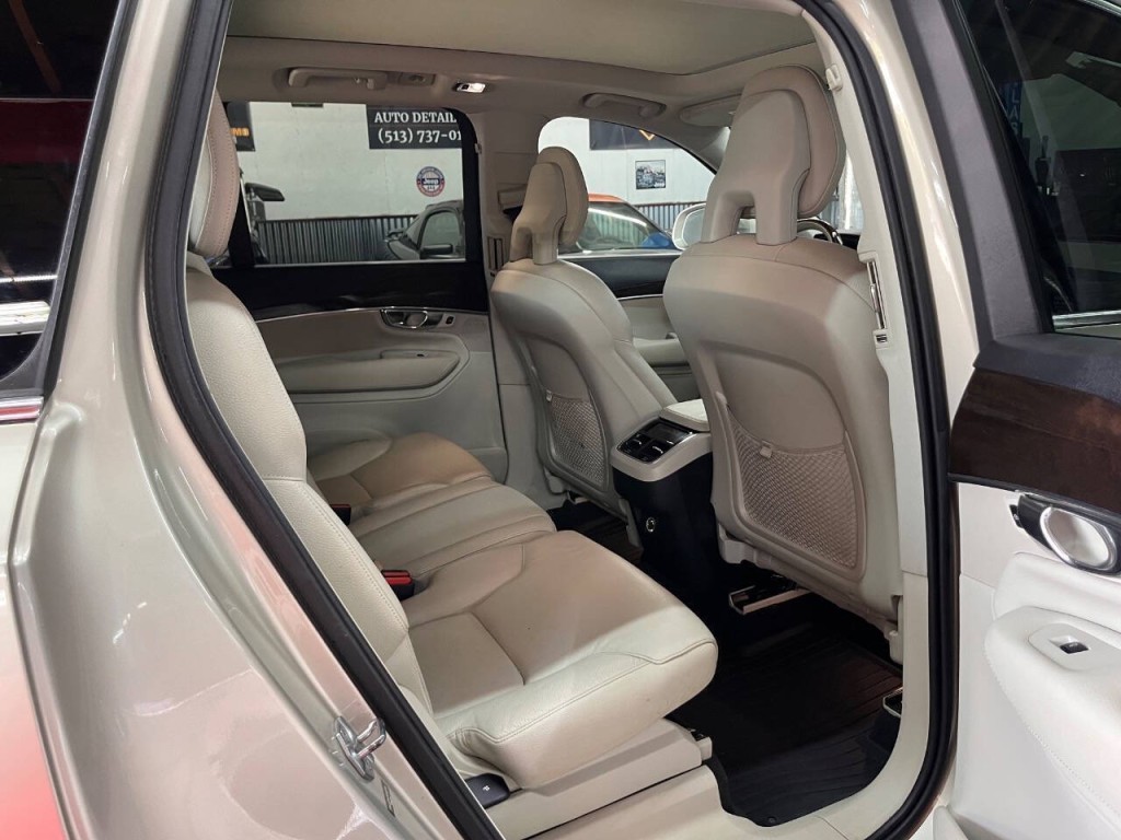 2016 Volvo XC90 Image 11