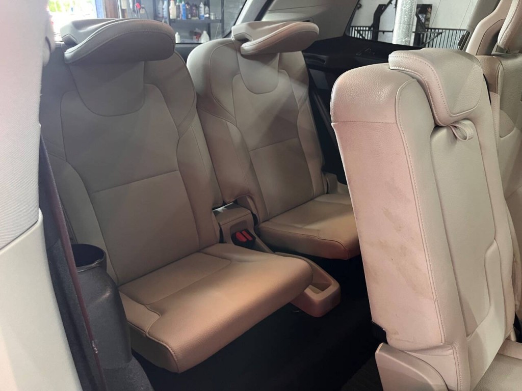 2016 Volvo XC90 Image 12