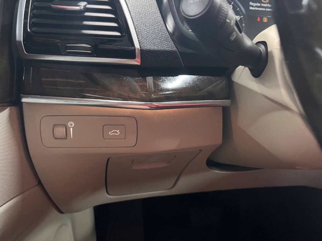 2016 Volvo XC90 Image 21