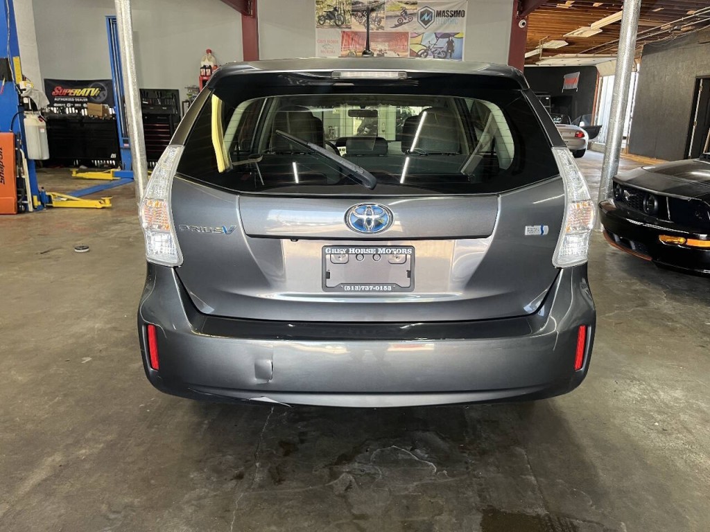 2014 Toyota Prius Image 6