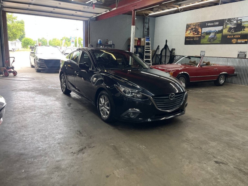 2016 Mazda Mazda3 Image 2