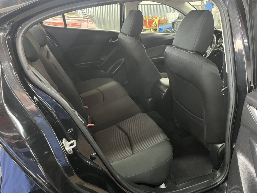 2016 Mazda Mazda3 Image 9