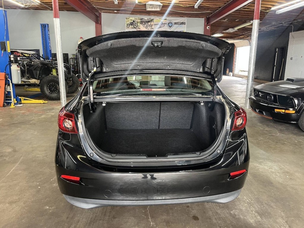 2016 Mazda Mazda3 Image 10