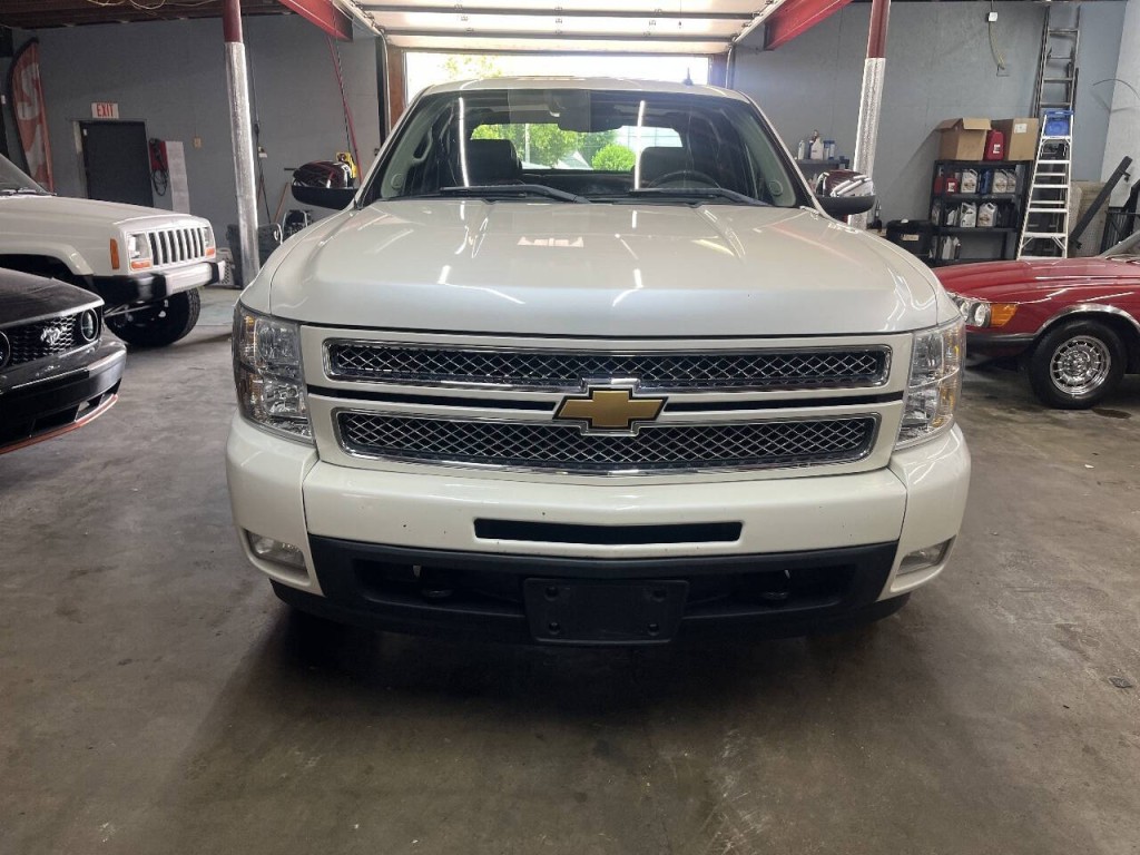 2013 Chevrolet Silverado 1500 Image 3