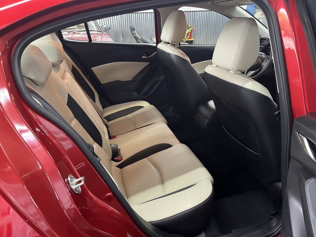 2014 Mazda Mazda3 Image 10
