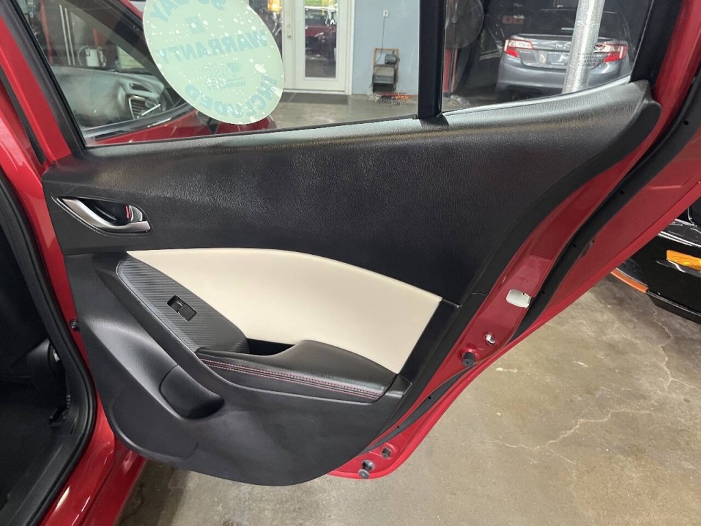 2014 Mazda Mazda3 Image 11