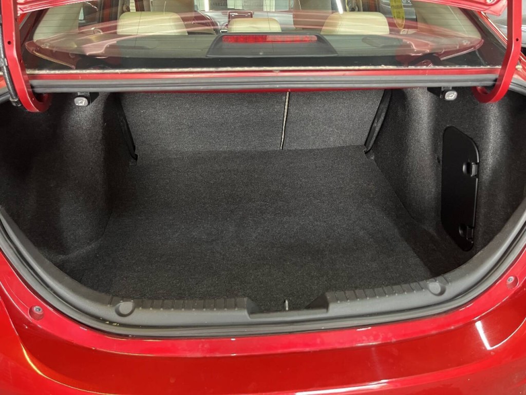 2014 Mazda Mazda3 Image 13