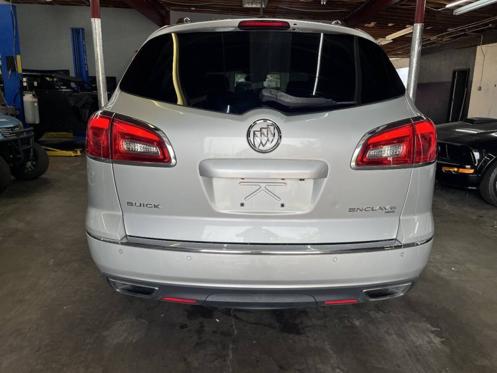 2017 Buick Enclave Image 6