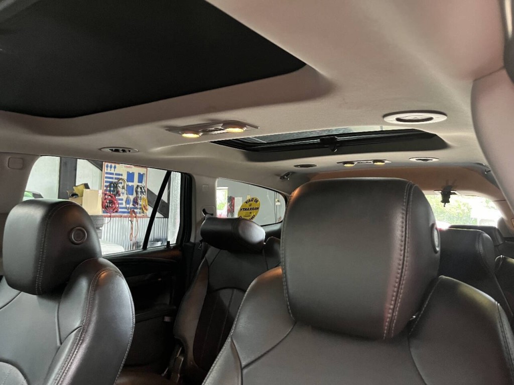 2017 Buick Enclave Image 21