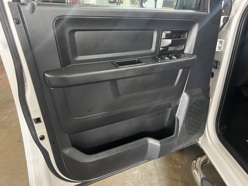 2016 RAM 1500 Image 14