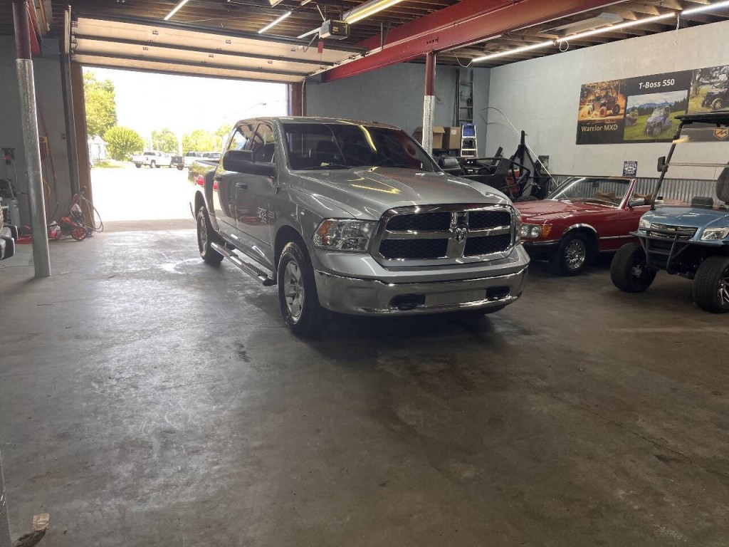 2021 RAM 1500 Image 2
