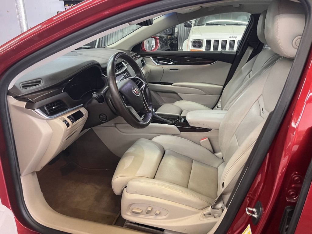 2014 Cadillac XTS Image 14