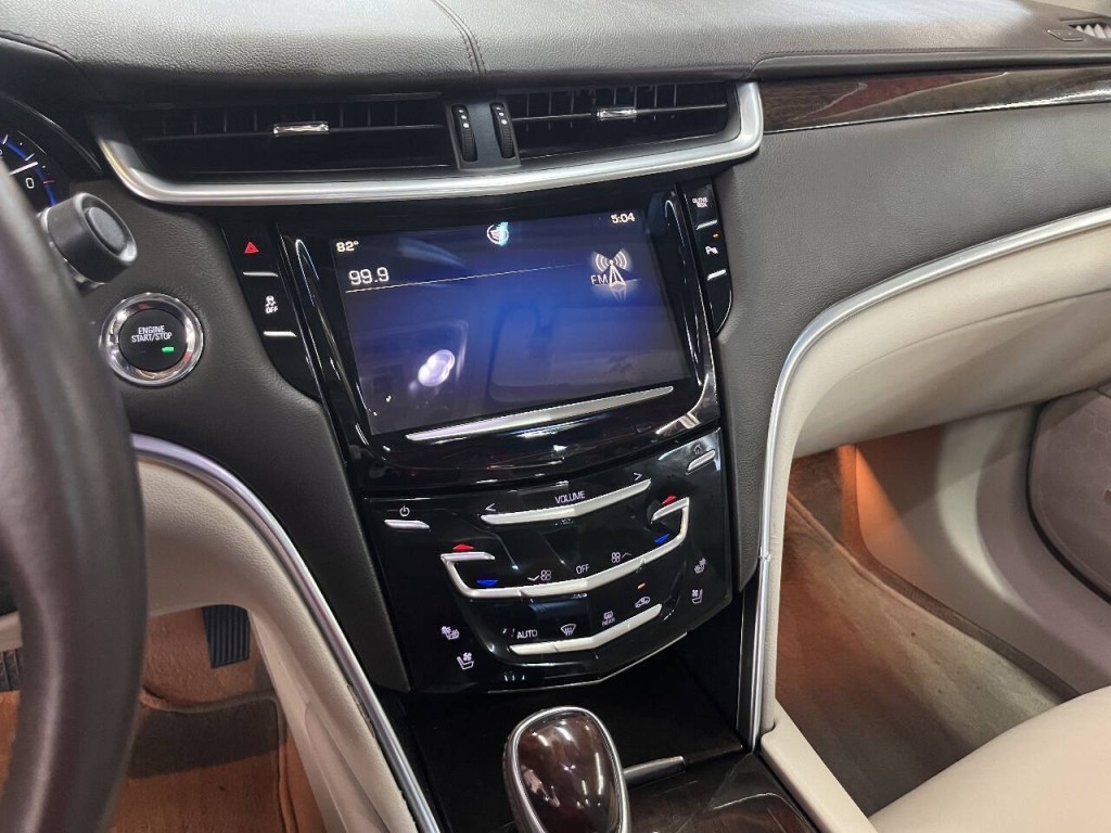 2014 Cadillac XTS Image 15