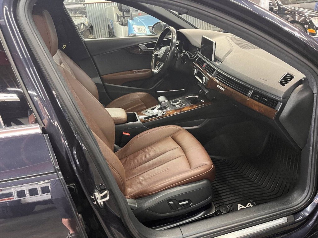2017 Audi A4 Image 8