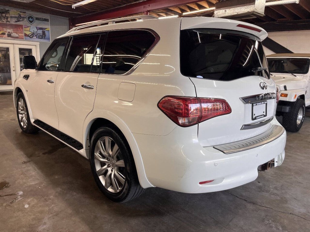 2014 INFINITI QX80 Image 5