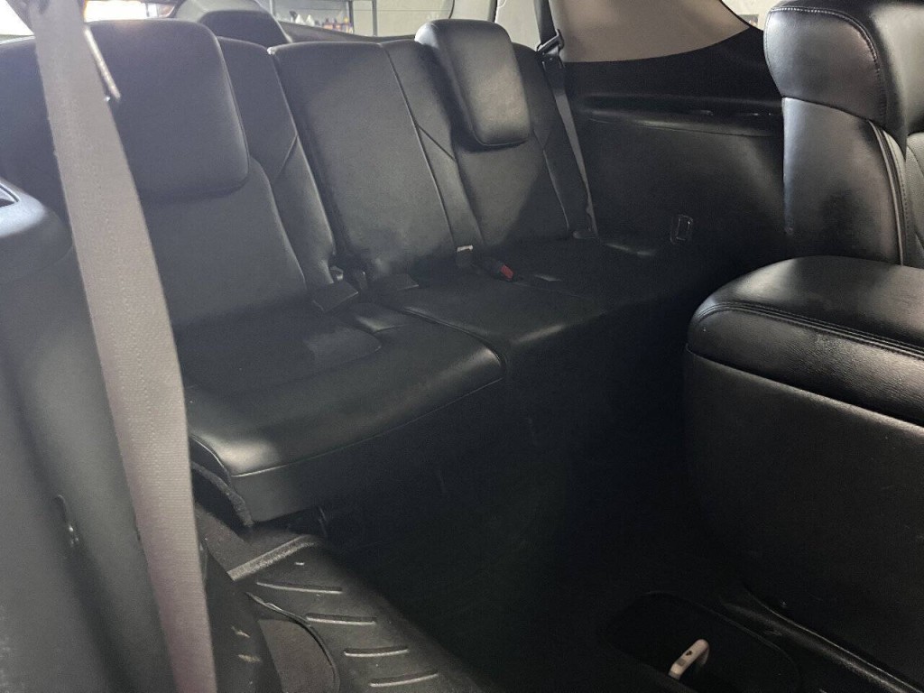 2014 INFINITI QX80 Image 11