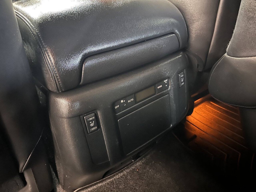 2014 INFINITI QX80 Image 15